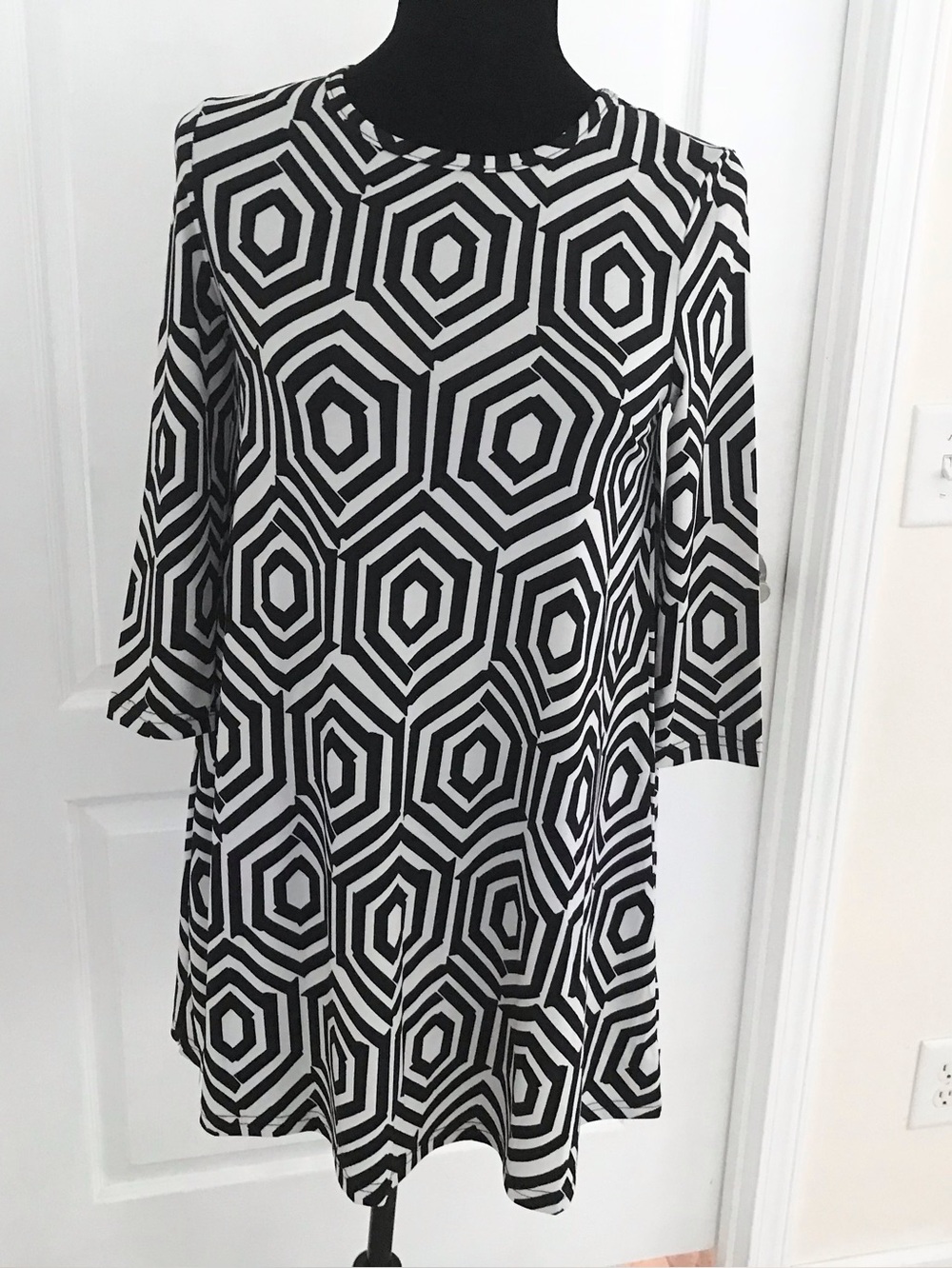 AX Paris Geometric Print Swing Dress, Sz6, NWT